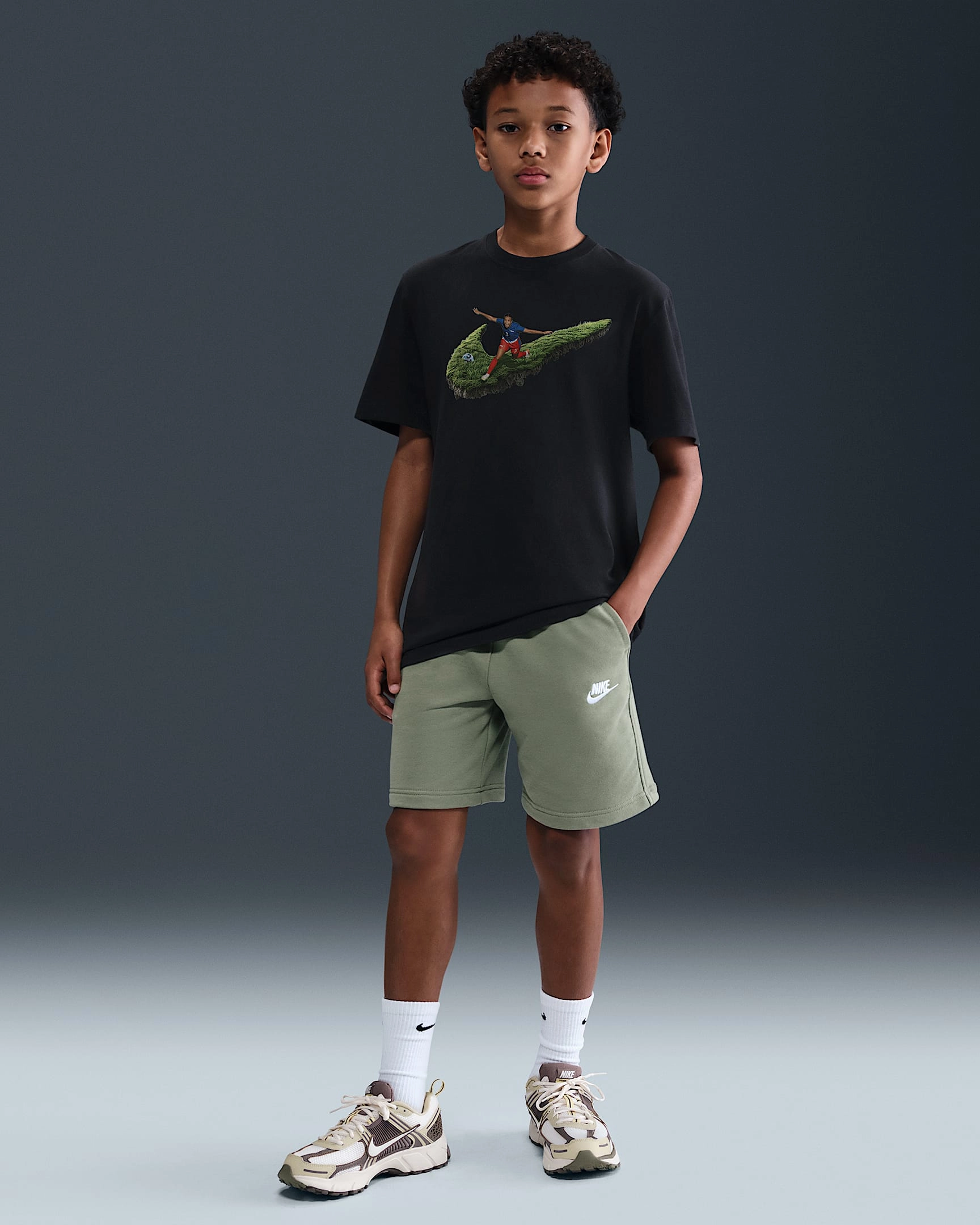 Caitlin Clark feirer seier! Nike Big Kids T-skjorte: Vinn stort, rock stilen, vær inspirert!