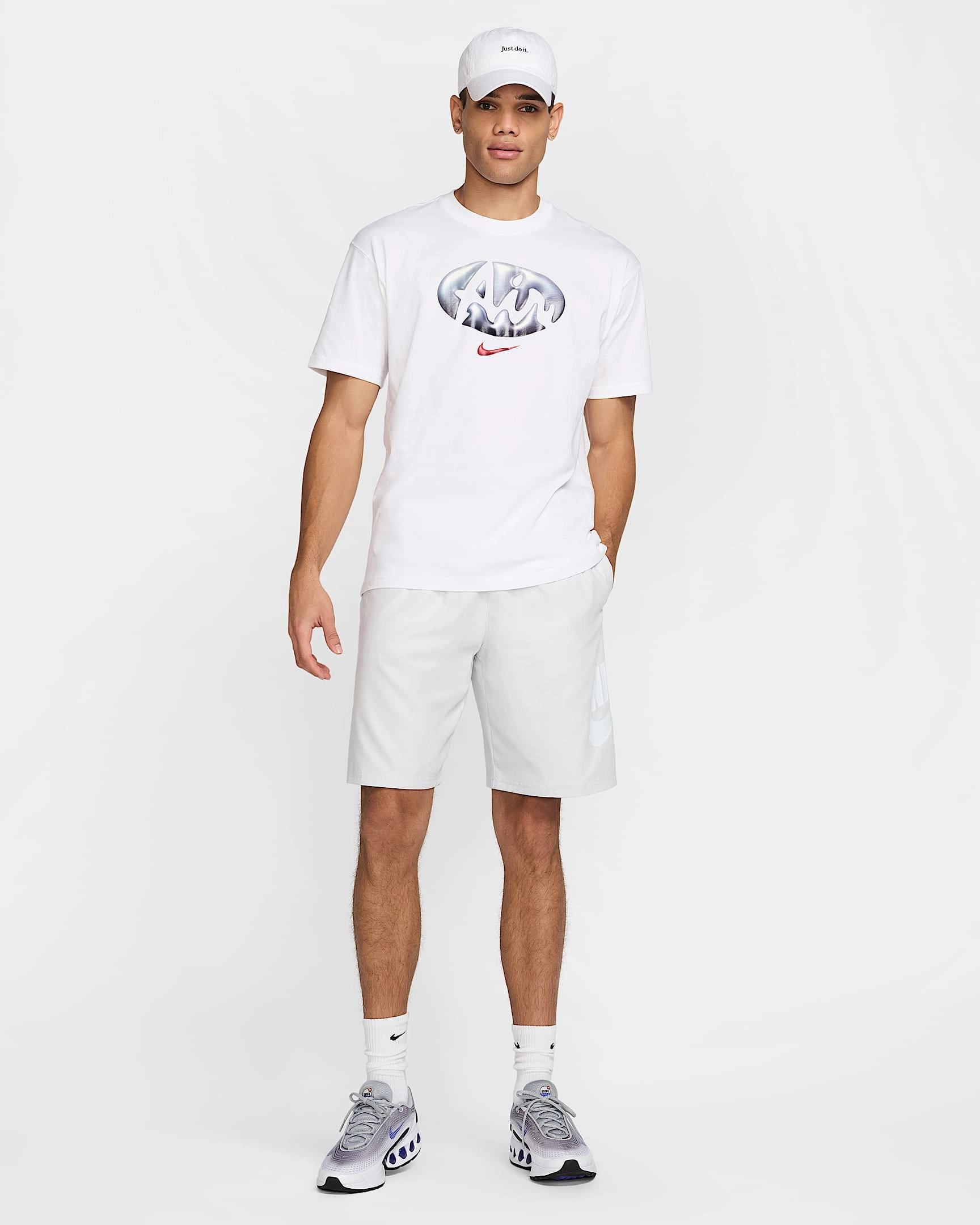 Nike Max90 Herre T-skjorte: Slapp av i stil. Perfekt for sommeren eller hverdagslige eventyr.